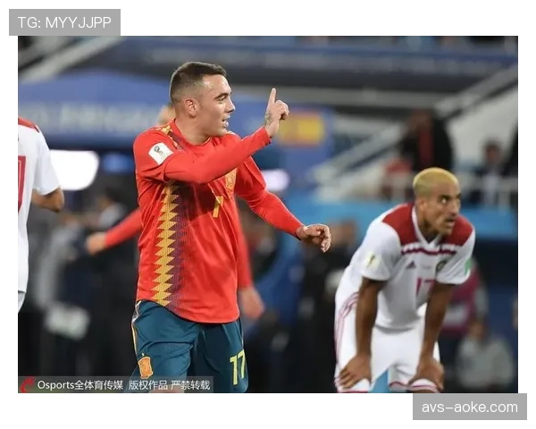 VAR长时间介入检查,判定斯图加特进球前是否越位